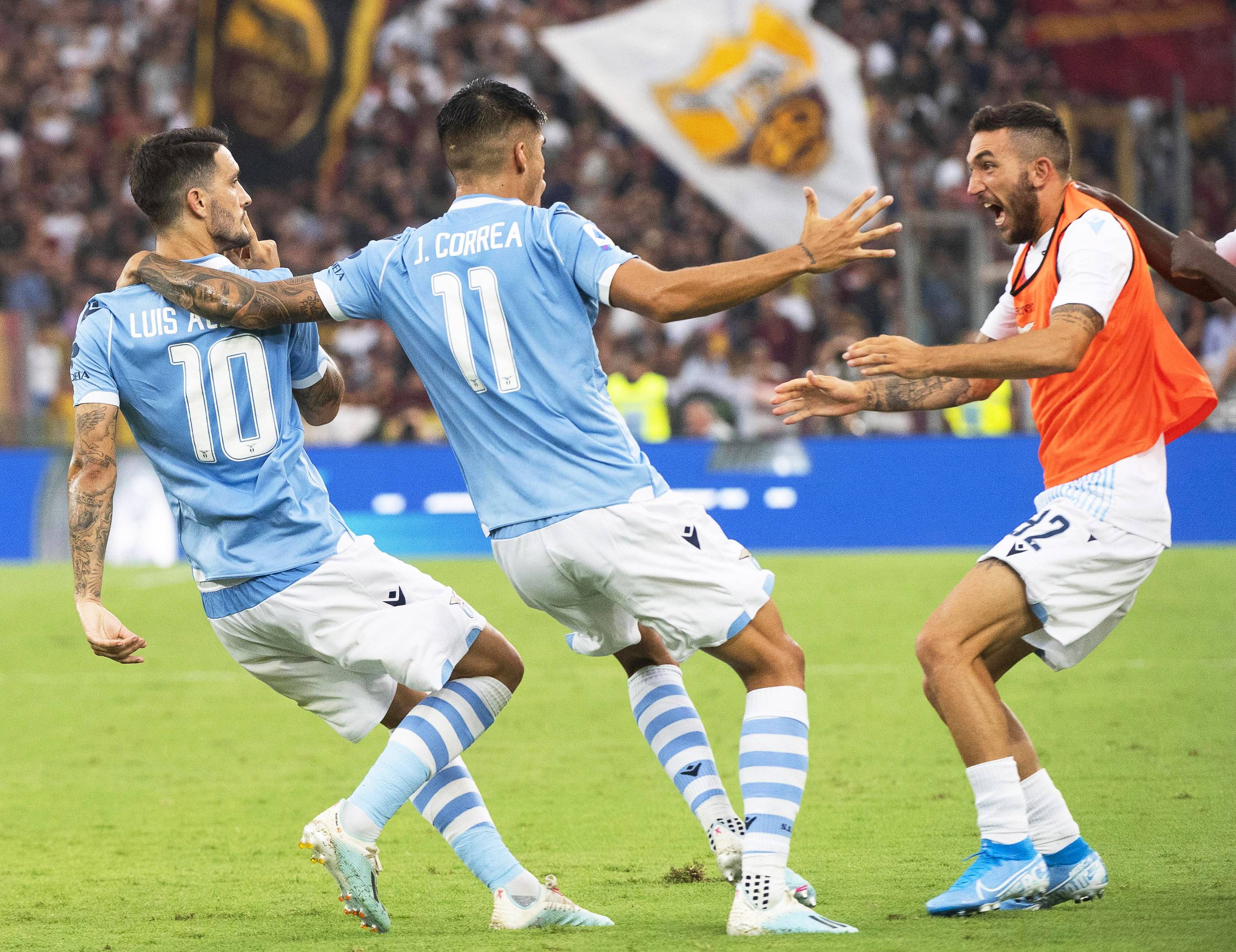 开云体育登录-今夜密尔沃基雄鹿备战意大利杯，防线松动细节曝光，球迷炸锅，阵容厚度经受考验的简单介绍