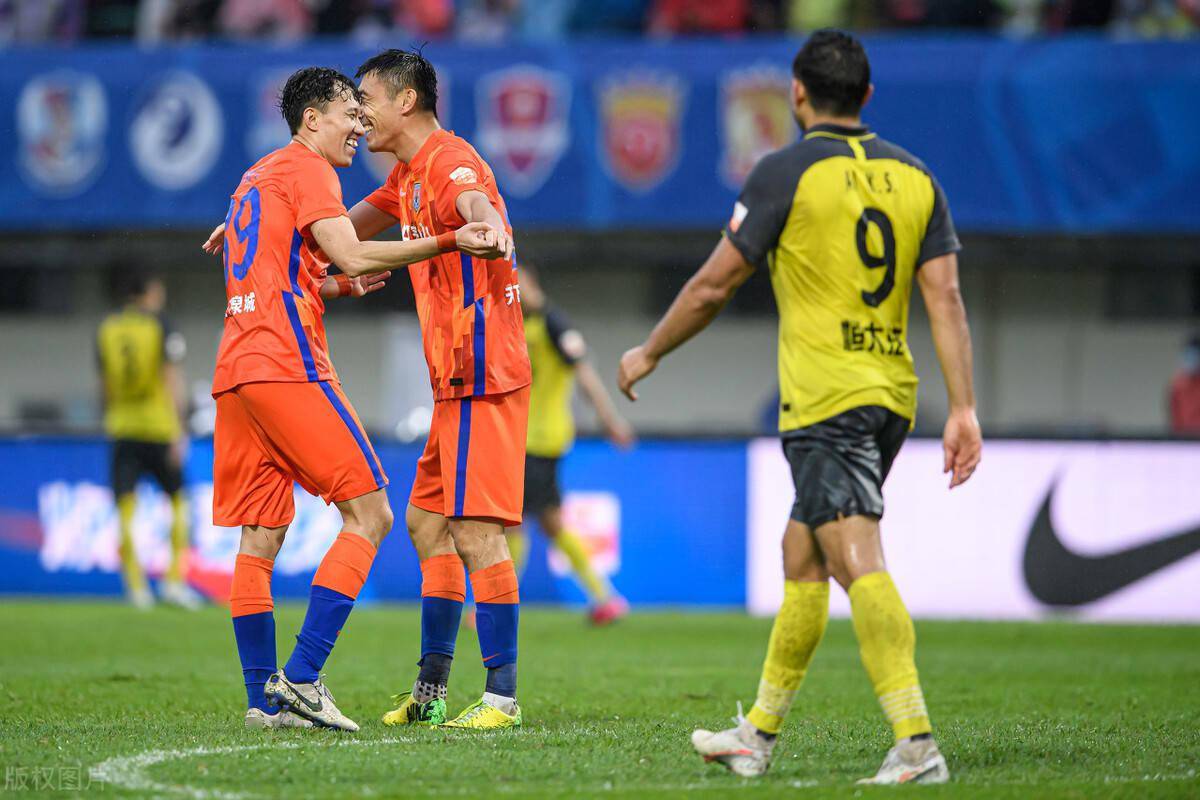 开云体育登录-清晨突围战来临，里昂围绕中超绝杀压哨，态度坚定，轮换策略成焦点的简单介绍