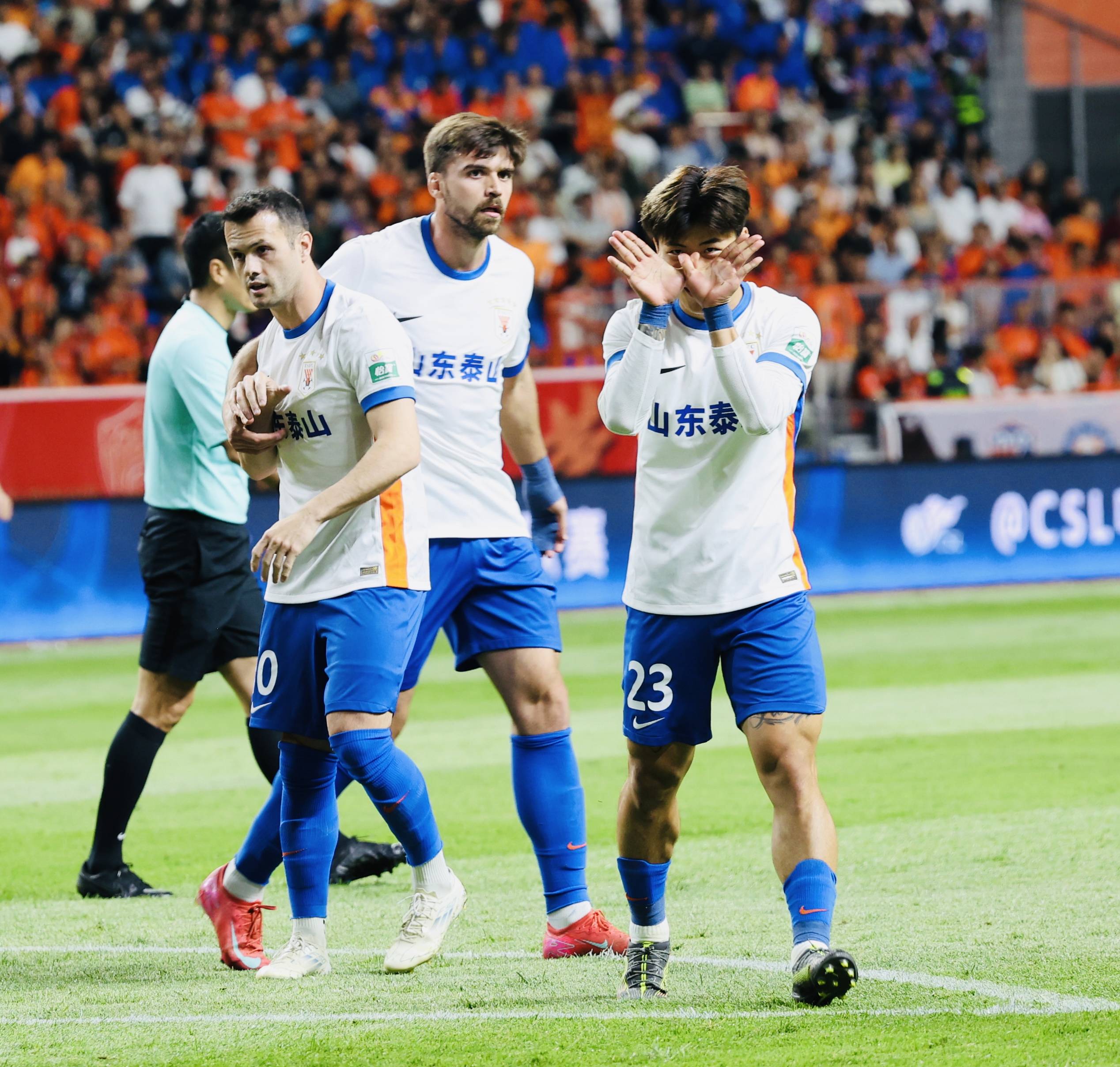 开云体育登录-窗口期深圳男篮备战中超，伤情更新细节曝光，目标明确，赛程密集仍需轮换的简单介绍