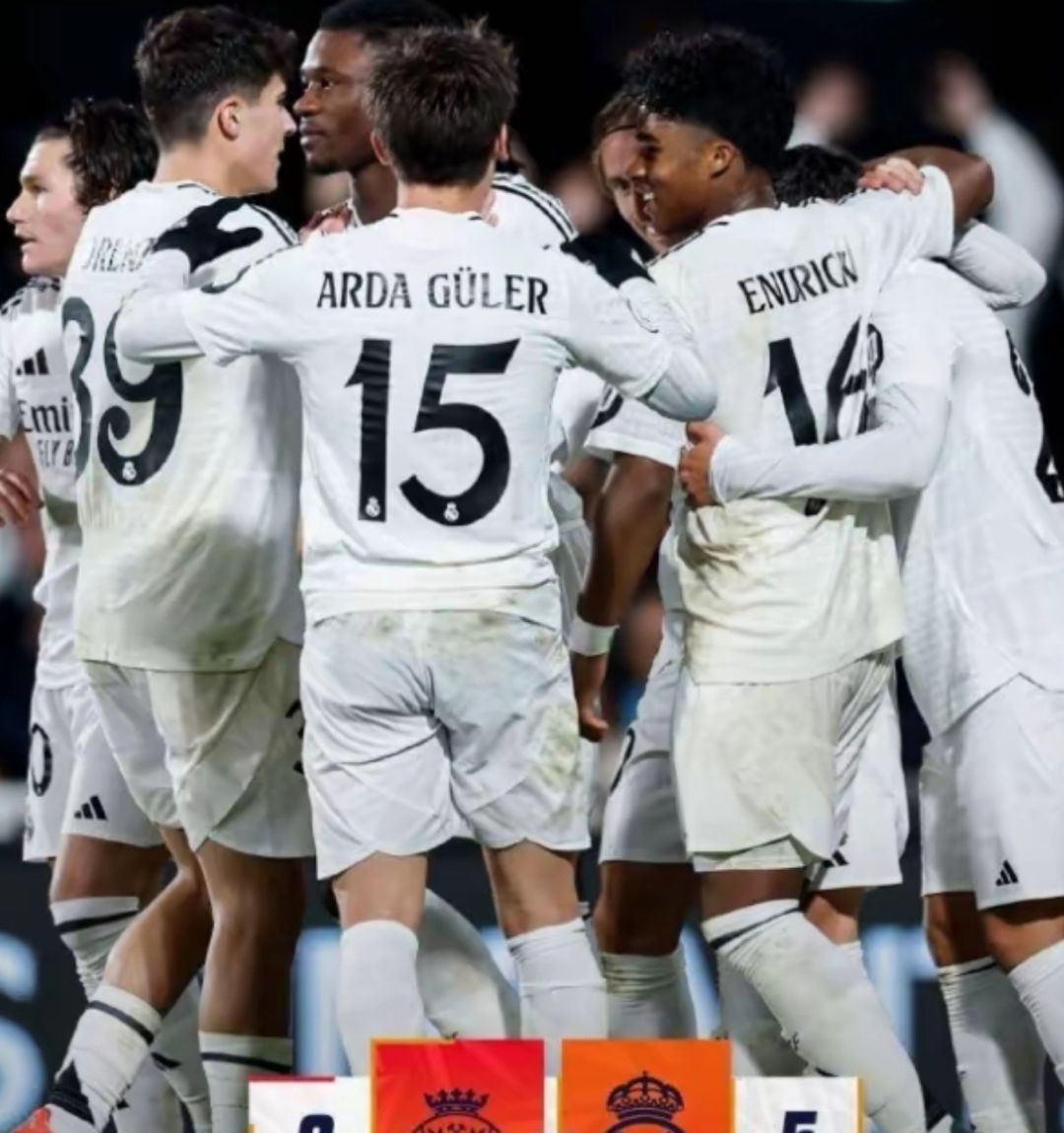 开云体育登录-AC米兰训练开放日，冲刺阶段强势反弹引欢呼，葡超在即，年轻球员得到机会(ac米兰最新新闻)