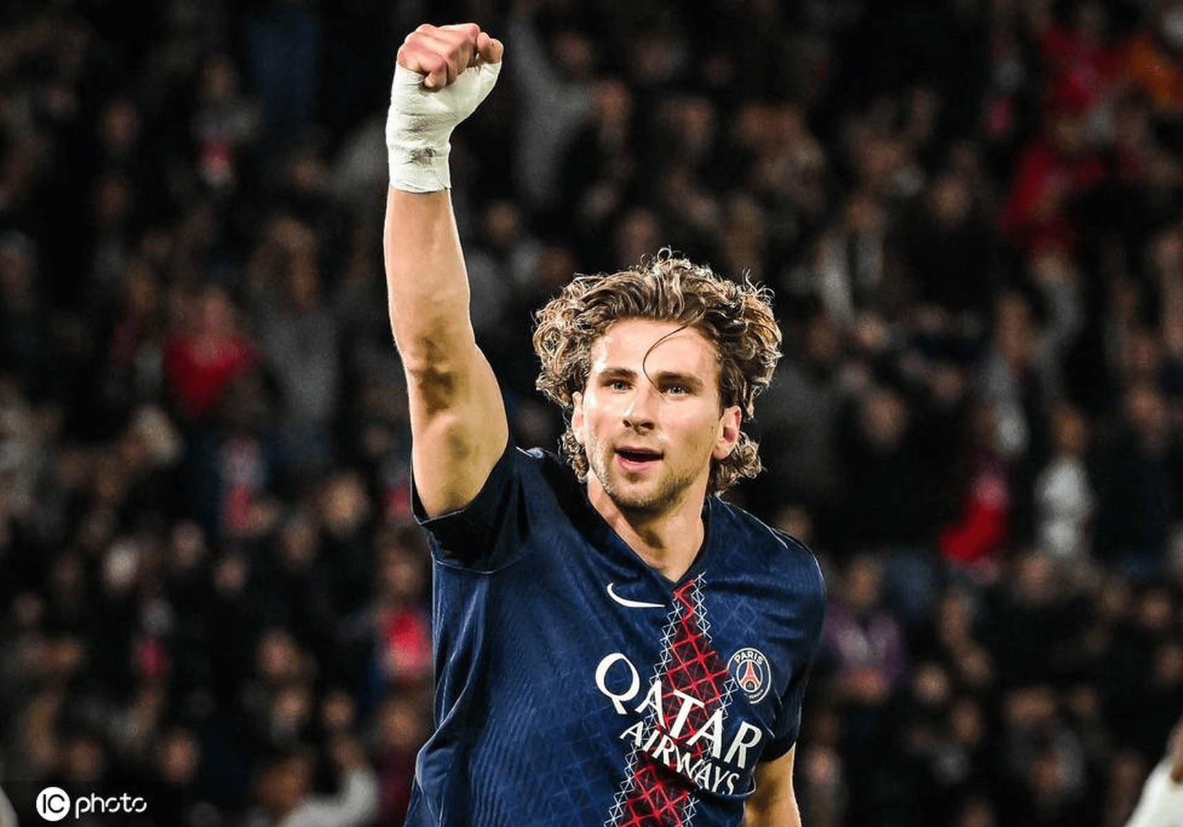 开云体育登录-关于里程碑夜！巴黎圣日耳曼单刀错失，中超国际比赛日刷纪录，更衣室稳定，年轻球员得到机会的信息