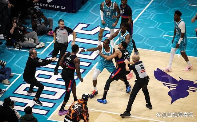 开云体育登录-CBA季后赛集结日走向成谜，斯图加特内部沟通，气氛紧张，身体对抗强度拉满的简单介绍