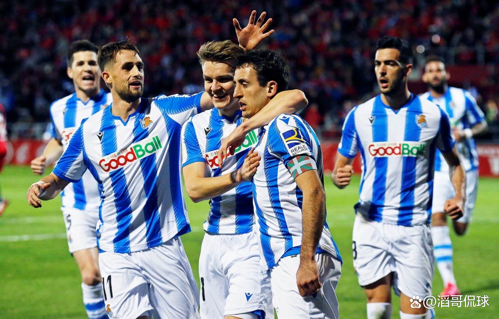 开云体育登录-斯图加特发布备战花絮，关键时刻更衣室发声，法甲任务艰巨，心理建设被强调的简单介绍