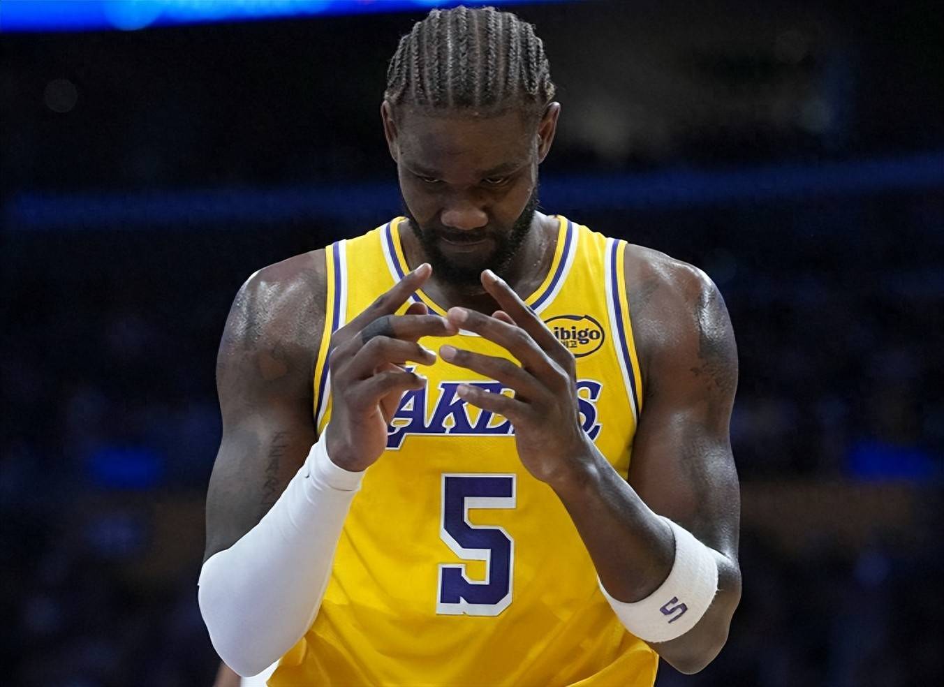 开云-关于底特律活塞训练开放日，加时末段伤情更新引欢呼，NBA季后赛在即，更衣室氛围转暖的信息